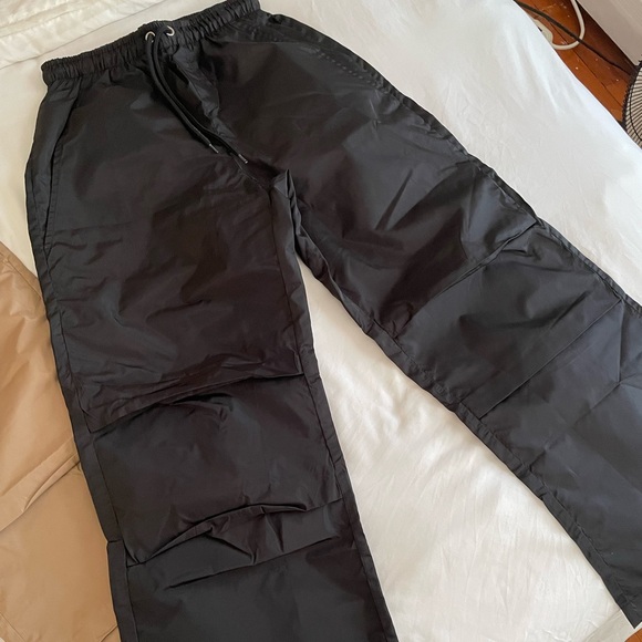 Boohoo Men's Black and Brown Cargo Pants - Picture 3 of 4